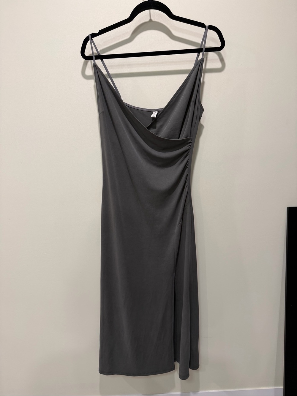 Gentle Fawn Women’s SageGreen Cowl Midi Slip Dress - Like New – Size M
